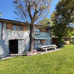 Logo 1 메를로, 바르니 호텔