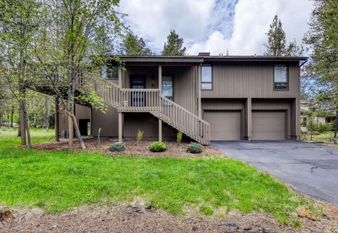 Khác Sunny sanctuary with pool, hot tub, sauna, grill, deck, fireplace, & W/D