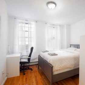 Logo1Natural Light and Prime Upper East Side Amenities - Gorgeous Spacious Oasis,史泰登岛公寓