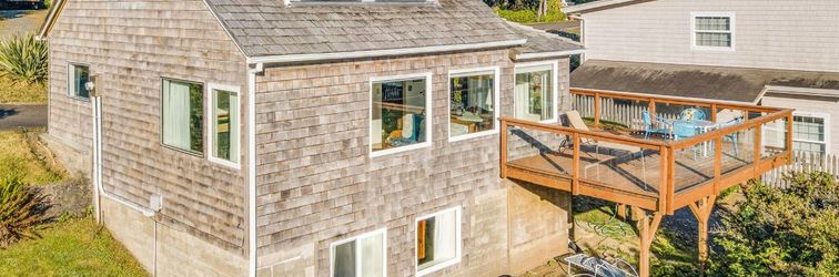 其他 3-story dog-friendly beachfront home with wood stove, gas grill, deck & views