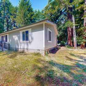 Hotel Exterior1Rennie's Retreat House - Unit 1 Sunny Coastal Haven,Bullards Beach State Park飯店