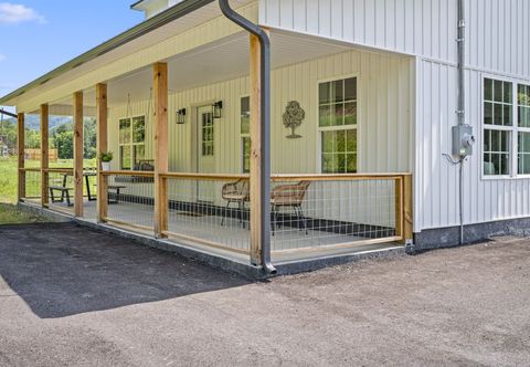 その他 Complimentary Activity Admissions and Hot Tub - Chic Escape