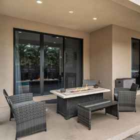 Hotel Interior/Public Areas 1 Fully Fenced Haven with Lavish Comforts - Luxurious Elegant, Museum of Discovery and Science Hotels