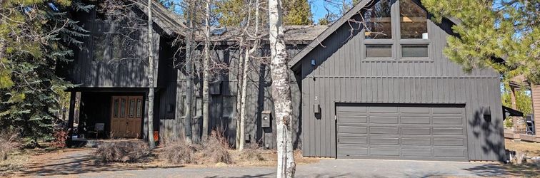 Others Very Spacious, River View, Smart TV, and Two Living Areas - Goldfinch 3