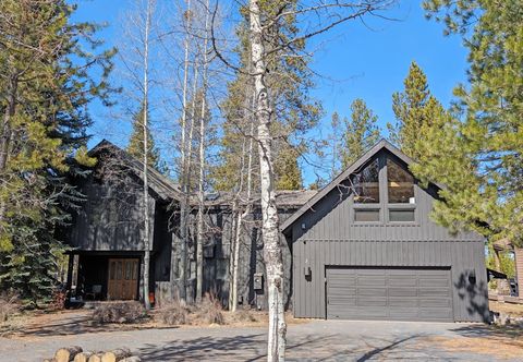 Others Very Spacious, River View, Smart TV, and Two Living Areas - Goldfinch 3