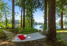 其他 2 Luxe lakeside cottage with furnished porch, 2 docks, firepit & deck