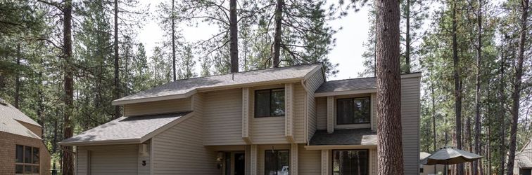 Others Private Hot Tub and Scenic Bike Paths - Charming Sunriver Retreat