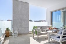 Others 101 Mulberry Court- Spacious with Large Terrace