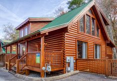 Others 2 Home Theater and Game Room Oasis - Stunning Luxury Cabin
