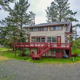 Hotel Exterior 1 Riverfront Retreat - Spacious, Elegant, Peaceful, Seaside Visitors Bureau Hotels
