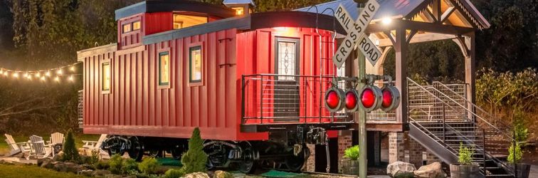 其他 Unique & authentic train depot vacation experience with hot tub & central AC