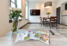 Others 7 Elegant Historic Retreat with Modern Amenities - Charming Escape