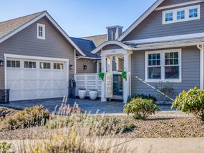 其他 4 Ocean View Living Room and Gourmet Kitchen - Exquisite Coastal Haven