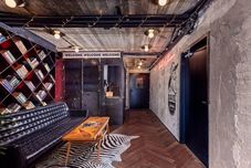 其他 Dave Levinsky, a Member of Brown Hotels