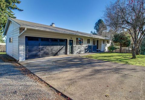 Others Wine country home with game room, hot tub & valley view - dog-friendly