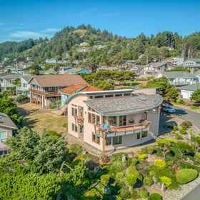 Hotel Exterior1Ocean Views and Sports Bonus Room - Futuristic Coastal Haven,德里夫特克里克廊桥飯店