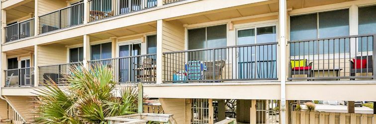 Others Oceanfront, dog-friendly condo with sunrise views, balcony & beach access