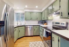 Others 5 Split-level home with 2 fireplaces & backyard - near downtown & Lake Whatcom