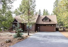 อื่นๆ 4 Private Hot Tub and Ping Pong Table - Bright Inviting Haven