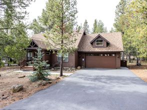อื่นๆ 4 Private Hot Tub and Ping Pong Table - Bright Inviting Haven