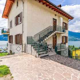 Hotel Exterior 1 Elena, Calco Hotels