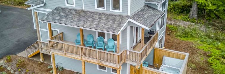 Others Charlie's Cove