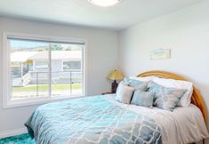 Lainnya 7 Lakefront Home with Incredible Water Views