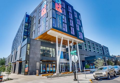 其他 Deluxe Downtown Family Condo - Q21 #426