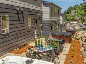 Others 4 Stylish Living and Prime Harbor Access - Stunning Modern Retreat