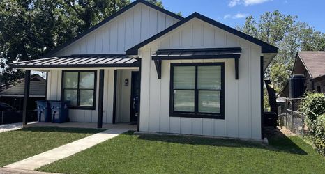 Others 2 The Briar Lakefront Retreat!