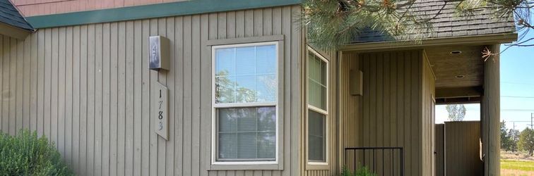 其他 Golf course-view chalet with fireplace, pools, tennis, gym, golf, volleyball