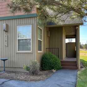 Hotel Exterior 1 Golf course-view chalet with fireplace, pools, tennis, gym, golf, volleyball, Deschutes County Hotels