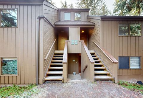 Others Riverfront Mountain Memories