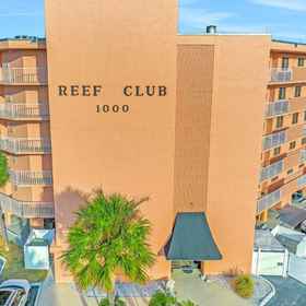 Hotel Exterior 1 Dog-friendly beachfront condo with pool, hot tub, tennis & AC -snowbird-friendly, 피넬라스 카운티 호텔