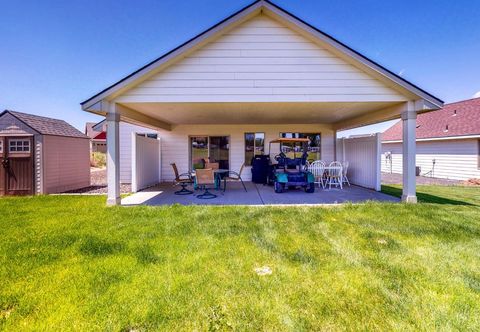 其他 Golf course getaway on 5th hole, across from Potholes State Park - dog-friendly