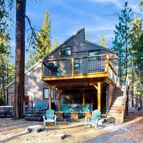 Hotel Exterior 1 Pasque Flower Glen, Deschutes County Hotels