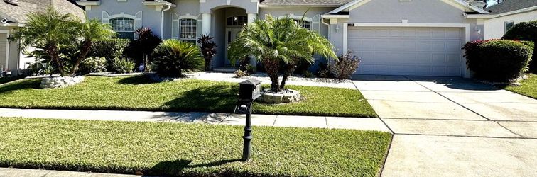 Others Private Screened Pool and Game Room with Tennis Courts - Charming Retreat