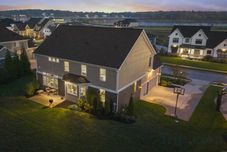 Others Charming Amenities and Spacious Common Areas - Delightful Retreat