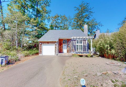 其他 Charming cabin with patio, firepit, fast WiFi, full kitchen, & W/D