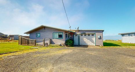 기타 2 Dog-friendly oceanfront beach home w/ private hot tub and stunning ocean views