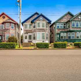 Hotel Exterior 1 Ocean-view home with private hot tub, fireplace & grill - walk to beach, Lincoln County Hotels