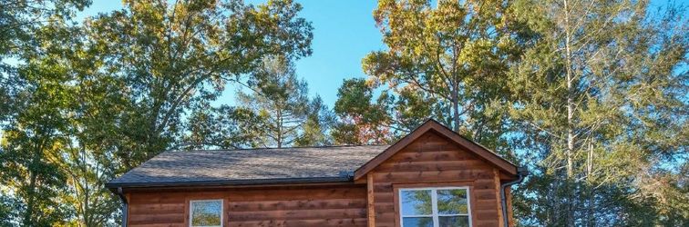 Others Inviting Retreat - Game Room, Hot Tub & Outdoor Space