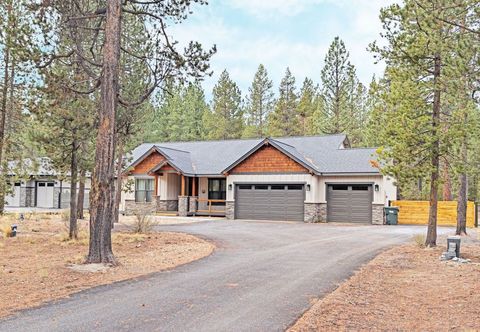 Others New 4 Bed, 2 Bath Home South of Sunriver