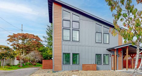 Others 2 The Rhododendron Retreat - Unit 1