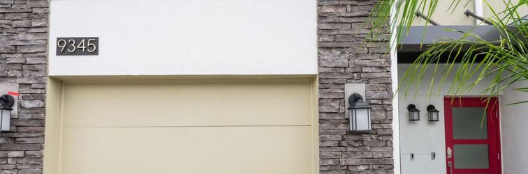 อื่นๆ 3 Br, 2.5 BA Villa | Sleeps 10!