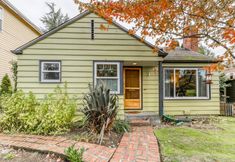 Others 5 Husky Hideaway