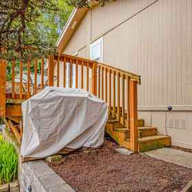 Hotel Interior/Public Areas1Dog-friendly home with deck, grill, firepit, washer/dryer & WiFi - walk to beach,梅厄斯角州立公园飯店