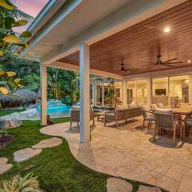 Hotel Interior/Public Areas 1 Serenity Paradise - Waterfront Residences with Pool & Spa, Museum of Discovery and Science Hotels