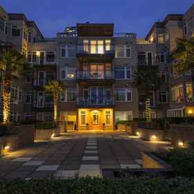 Hotel Exterior 1 Elliott Bay Views and Hot Tub Access - Stunning Urban Oasis, 金郡 酒店