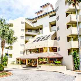 Hotel Exterior 1 Ngôi nhà sạch sẽ & ấm cúng với tầm nhìn ra biển, hồ bơi chung, Wi-Fi miễn phí, điều hòa trung tâm, Khách sạn Nassau County